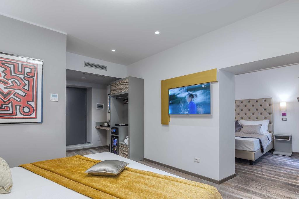 Colonna Suite Del Corso Rzym Zewnętrze zdjęcie